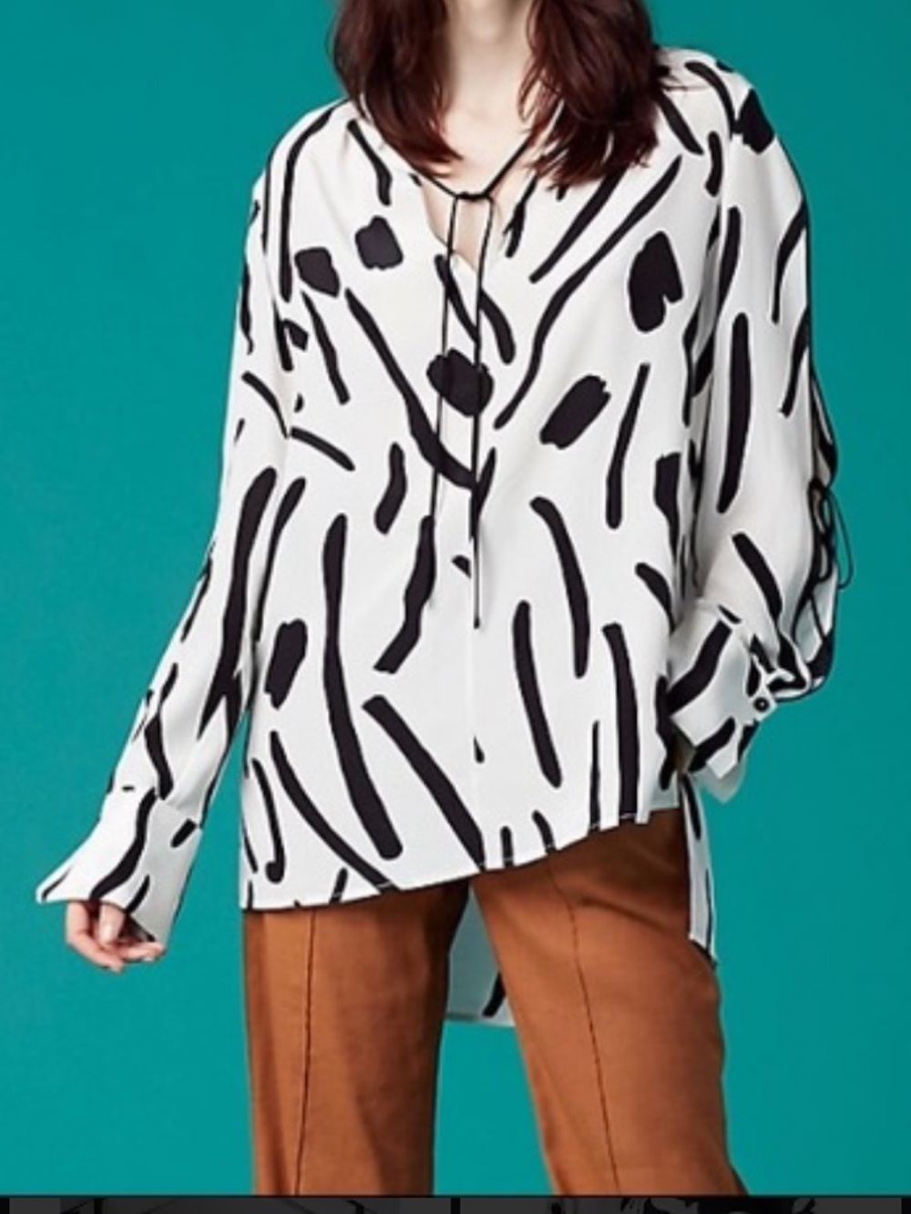 Diane Von Furstenberg Slit Sleeve Abstract 100% Silk Blouse